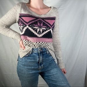 AMERICAN EAGLE PURPLE & TAN PATTERNED SWEATER